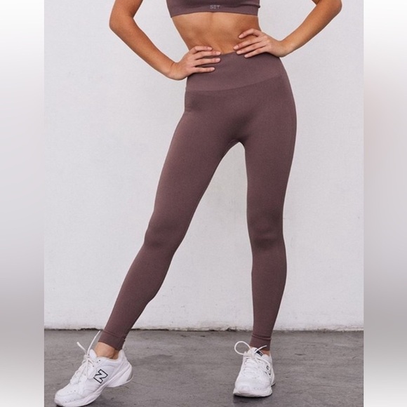 Set Active SculptFlex Power High-Rise Leggings in Pepper - Picture 2 of 6
